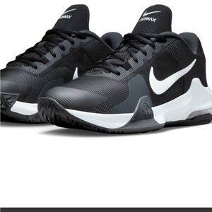 Nike Black & White Performance Air Max Trainers